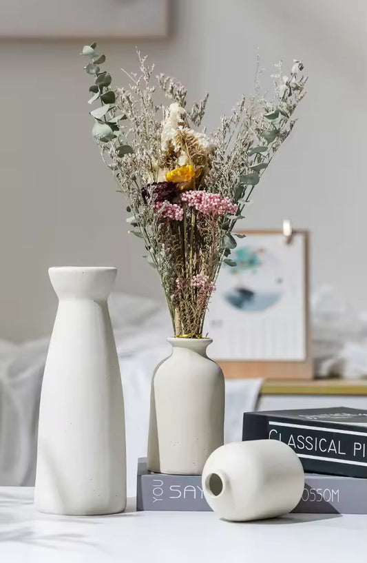 Velura Trio Bloom Vase Set – Stylish Faux Flower Display